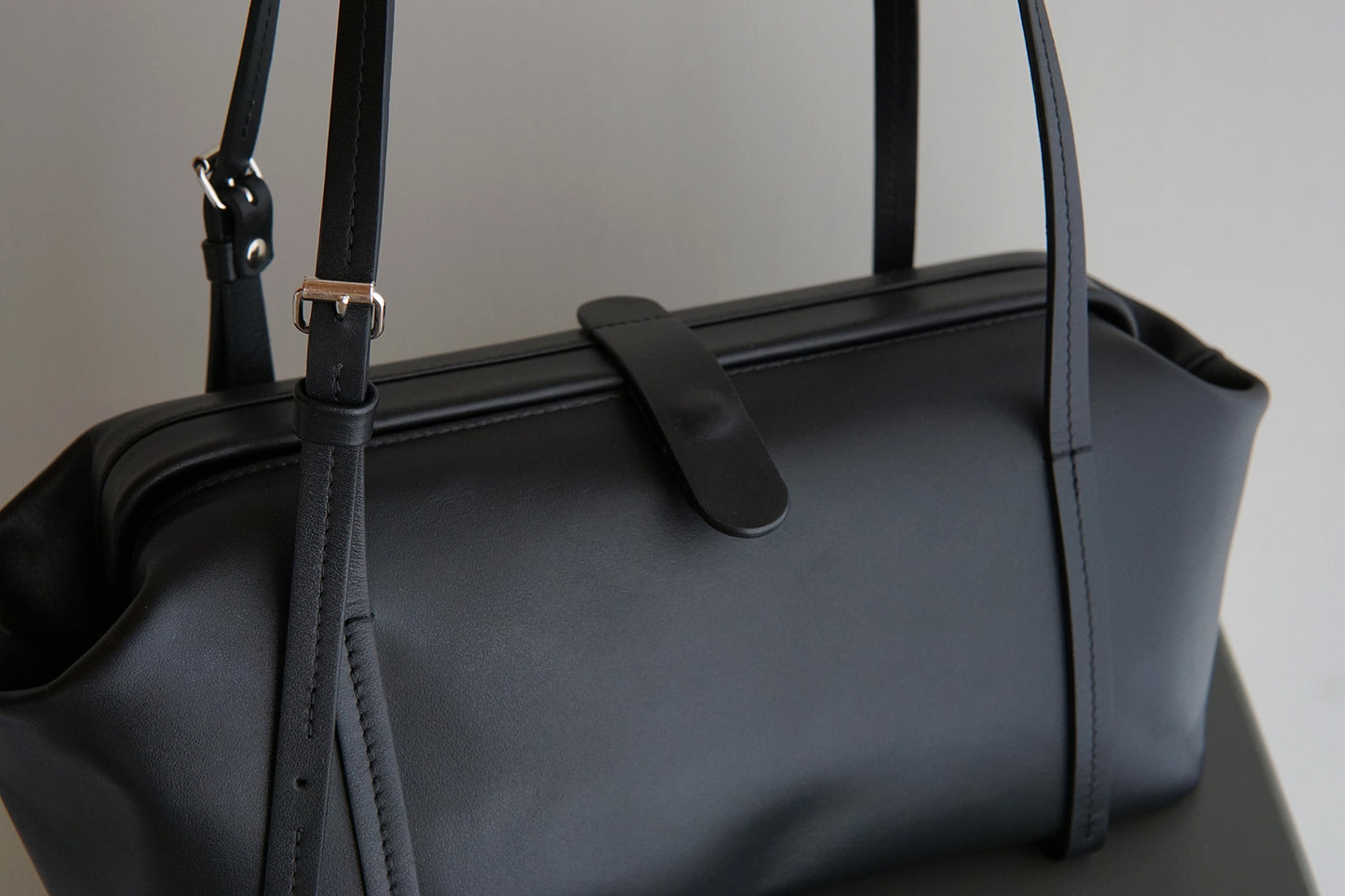 RAY frame bag - black leather