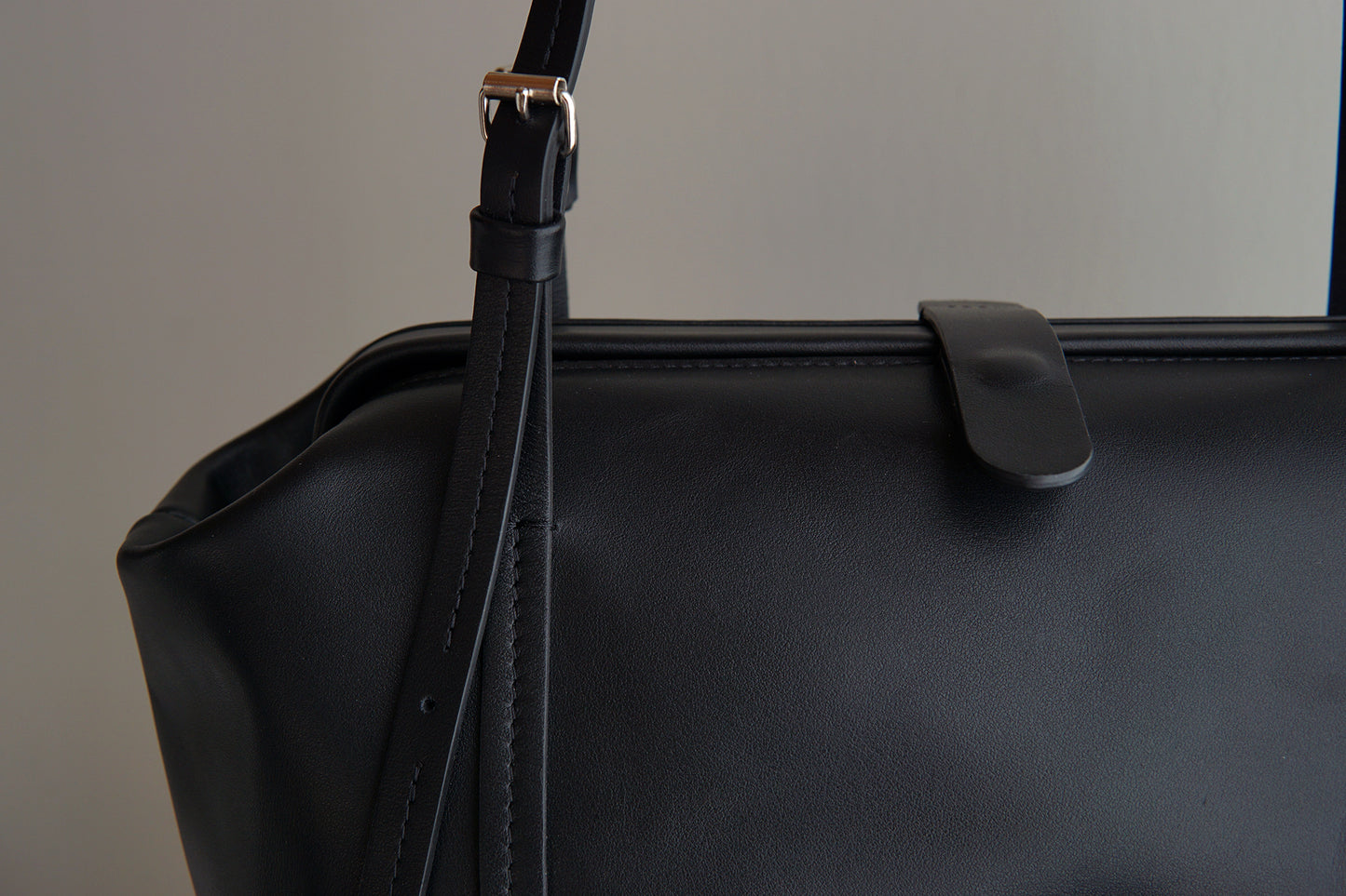 RAY frame bag - black leather