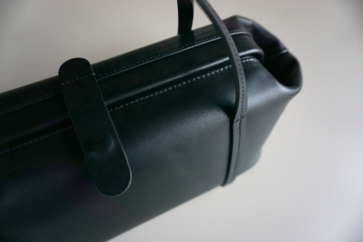 soon available - RAY frame bag - black leather