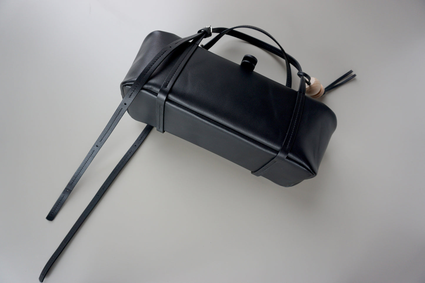 soon available - RAY frame bag - black leather