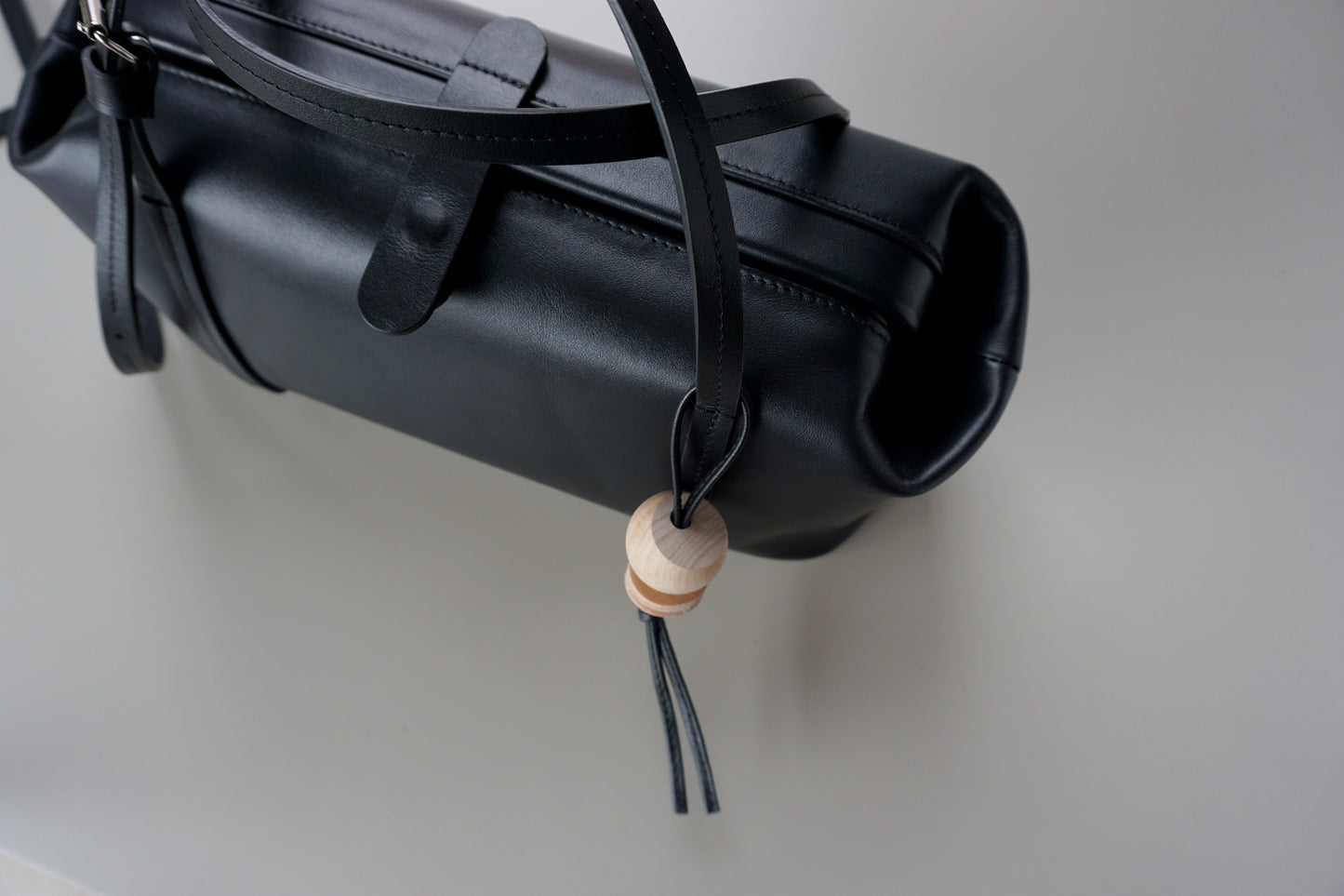 soon available - RAY frame bag - black leather